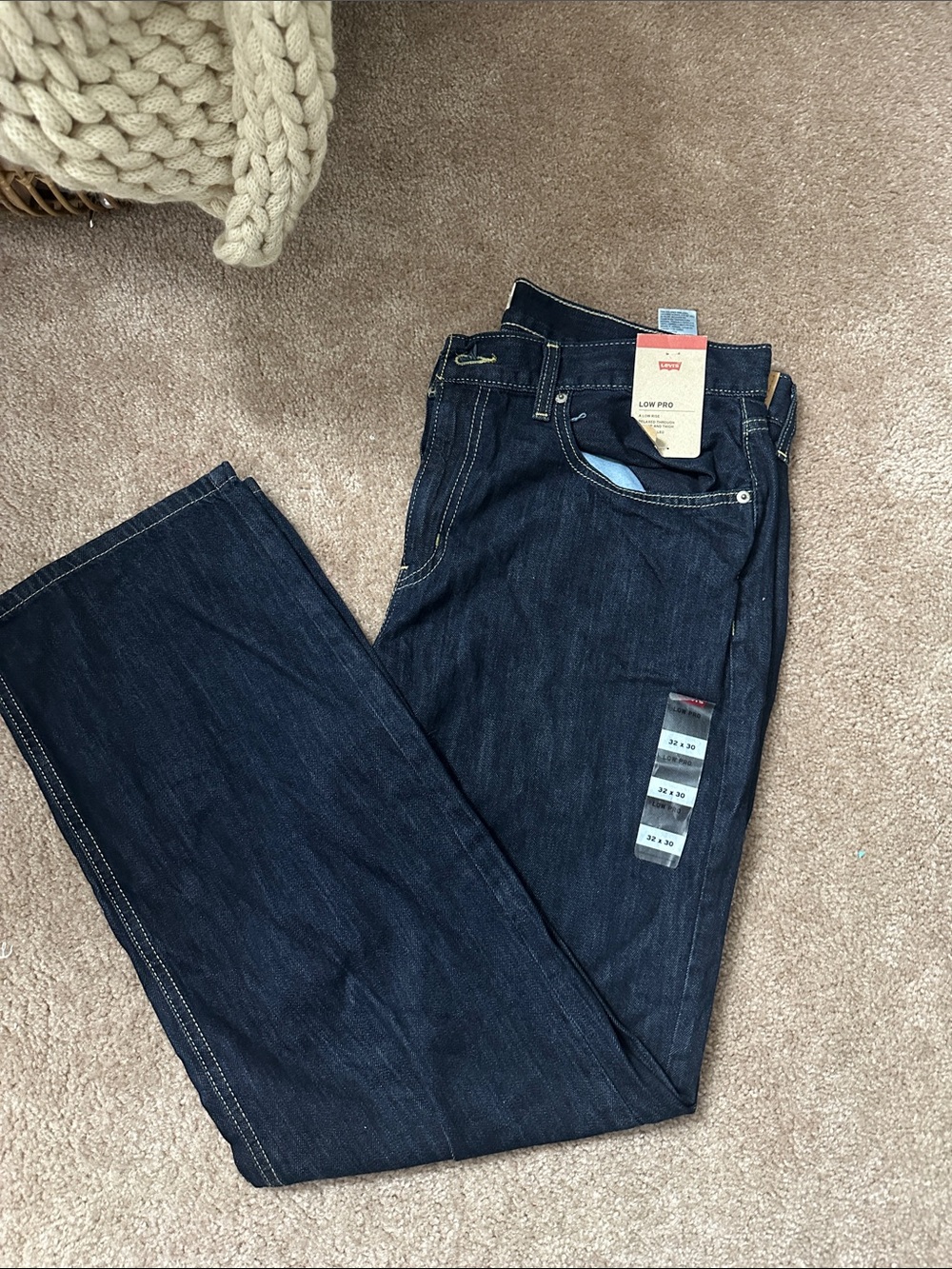 Levi's women’s Straight Dark Levi’s Jeans